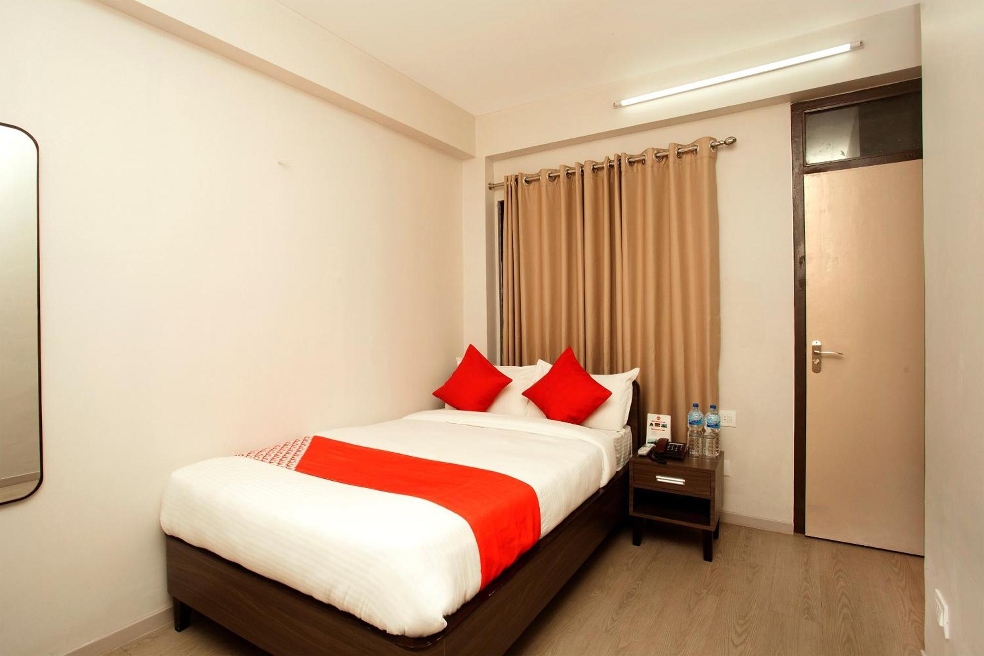 Oyo 626 Hotel Himchuli Katmandu Kültér fotó