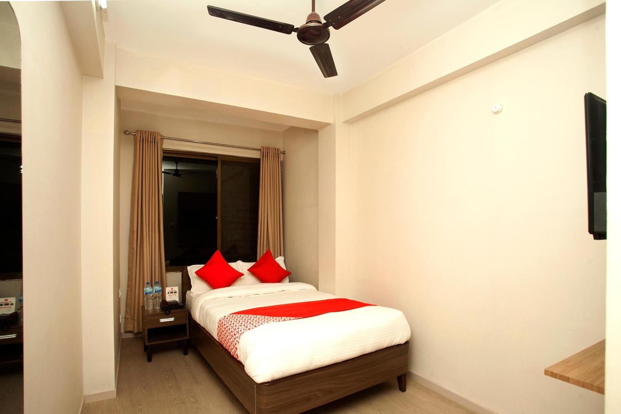 Oyo 626 Hotel Himchuli Katmandu Kültér fotó